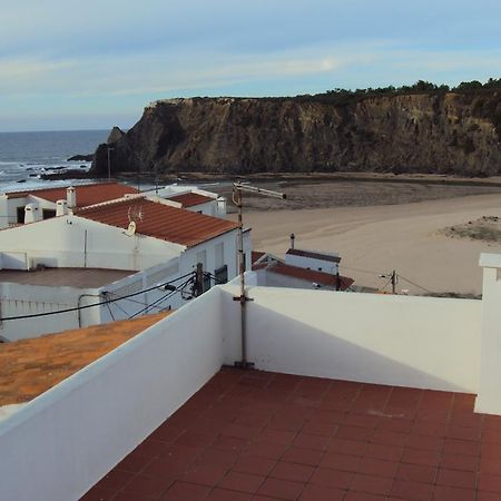 Odeceixe Beach Apartments الغرفة الصورة