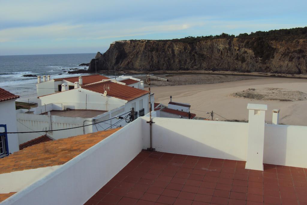 Odeceixe Beach Apartments الغرفة الصورة